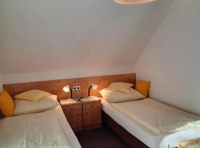 Konukevi Landgasthof Hubertusstubn