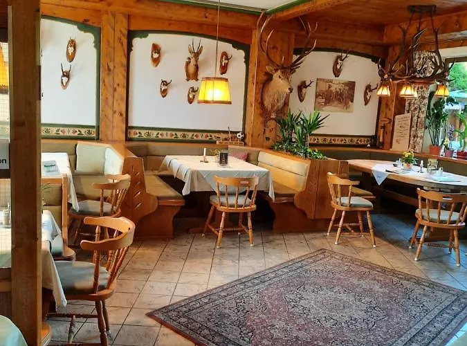 Landgasthof Hubertusstubn Konukevi 3*