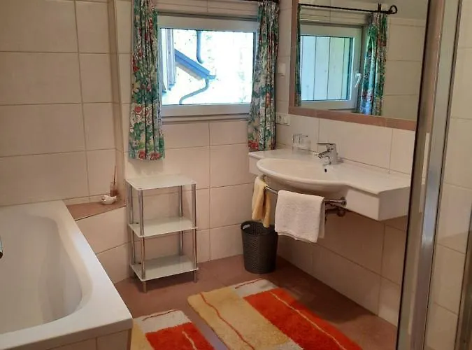 Konukevi Landgasthof Hubertusstubn