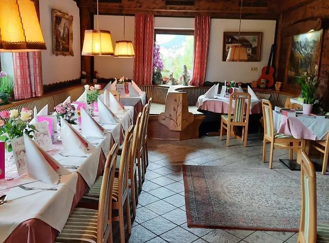 Landgasthof Hubertusstubn Konukevi 3*