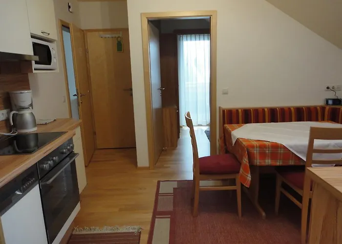 Konukevi Landgasthof Hubertusstubn