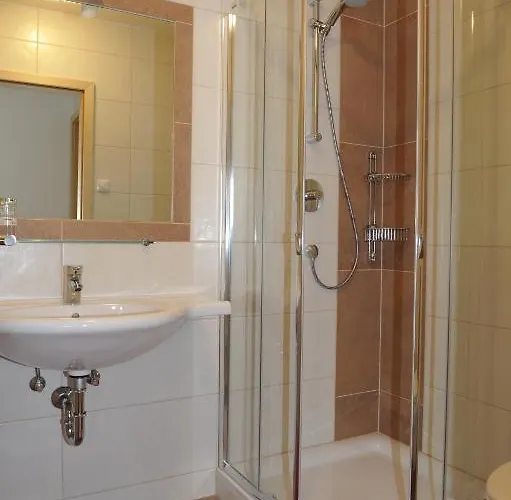 Konukevi Landgasthof Hubertusstubn