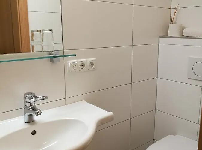 Konukevi Landgasthof Hubertusstubn
